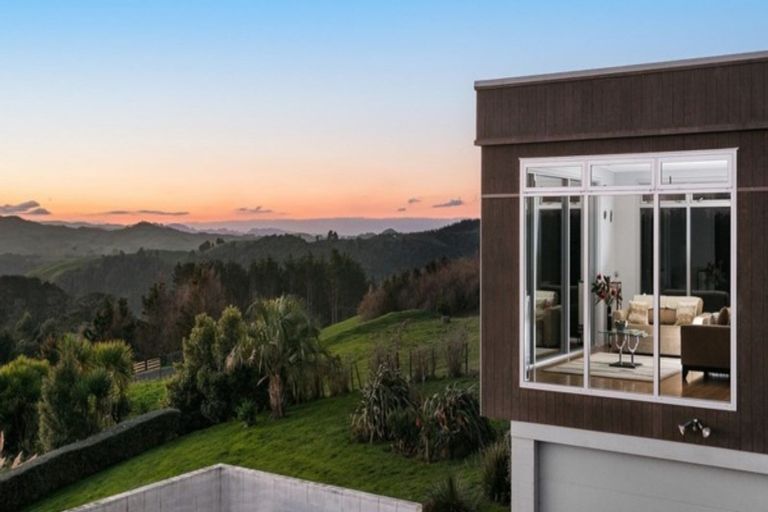 Photo of property in 10 Poets Corner Road, Waihi, 3681