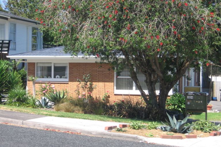 Photo of property in 1/204 Manuka Road, Bayview, Auckland, 0629