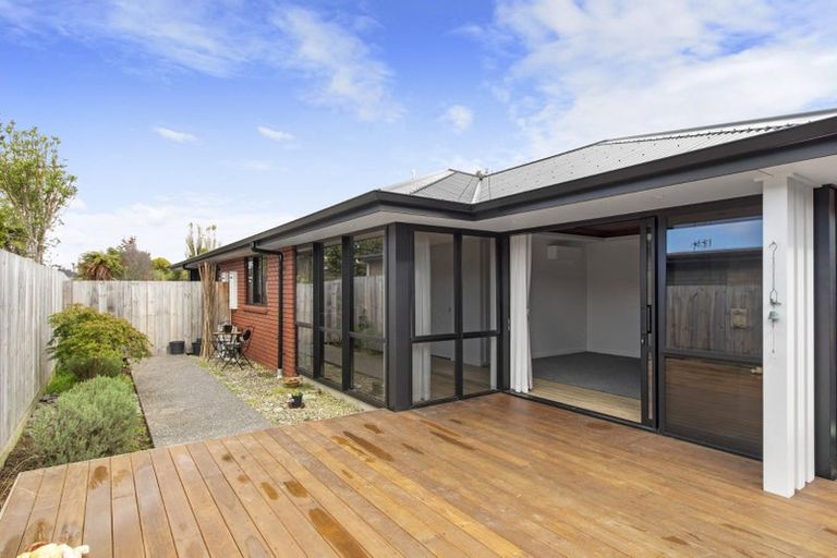 Photo of property in 3/16 Mccracken Avenue, Hillcrest, Hamilton, 3216