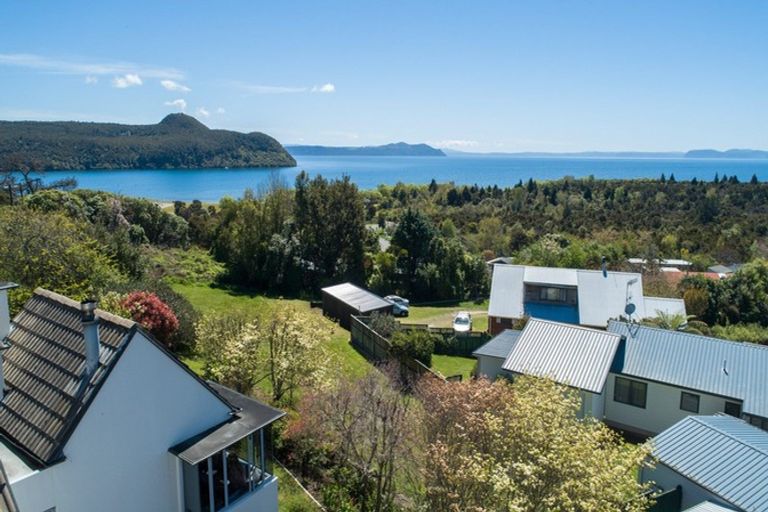 Photo of property in 10 Herea Avenue, Motuoapa, Turangi, 3382