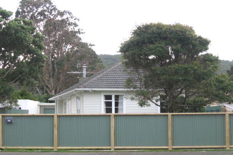 Photo of property in 215 Taita Drive, Avalon, Lower Hutt, 5011
