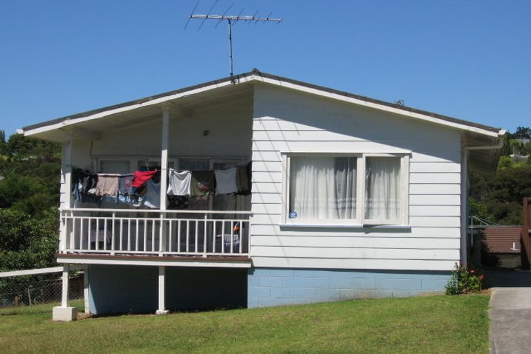 Photo of property in 39 Taurus Crescent, Beach Haven, Auckland, 0626