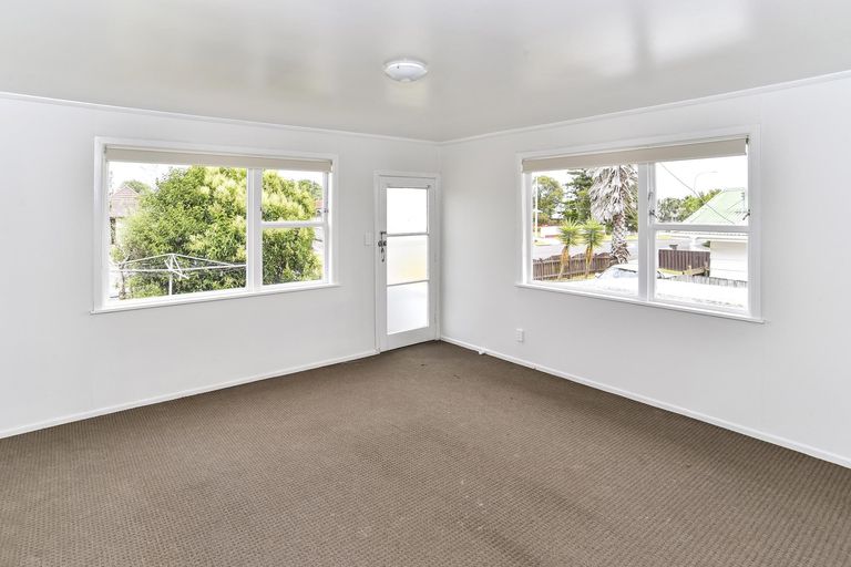 Photo of property in 17 Browns Avenue, Pakuranga, Auckland, 2010