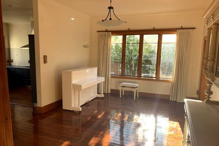 Photo of property in 26 Nutsey Avenue, Northcote, Auckland, 0627