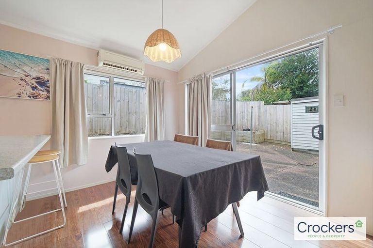 Photo of property in 1/106 Prince Regent Drive, Half Moon Bay, Auckland, 2012
