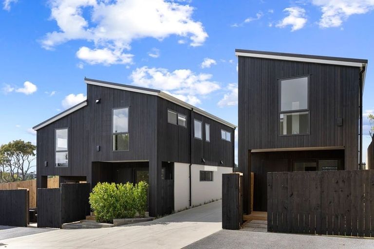Photo of property in 72b Weatherly Road, Torbay, Auckland, 0630