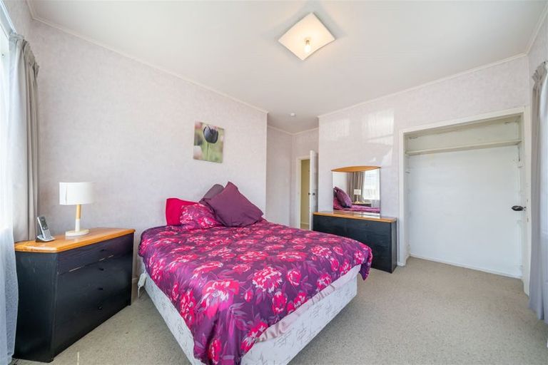 Photo of property in 3 Bush Street, Naenae, Lower Hutt, 5011