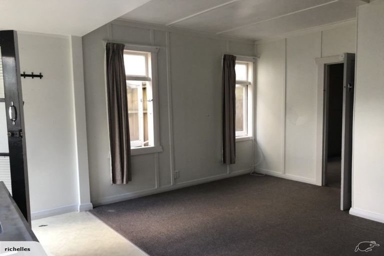 Photo of property in 18 Shoal Bay Road, Devonport, Auckland, 0624