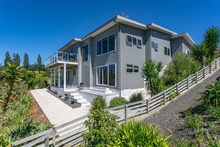 Photo of property in 111 Te Pamahue Drive, Whangamata, 3620