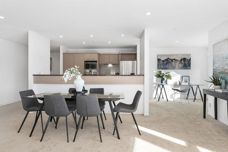 Photo of property in 26/4e Collins Street, Takapuna, Auckland, 0622