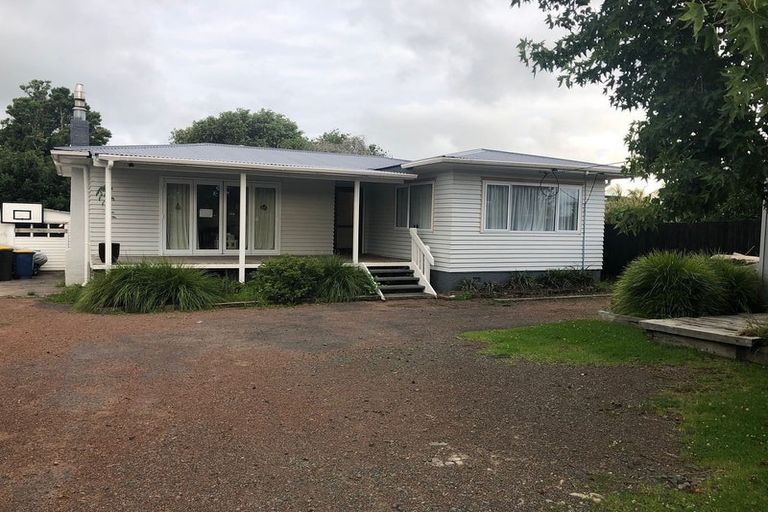 Photo of property in Peninsula Primary School, 61 Wharf Road, Te Atatu Peninsula, Auckland, 0610