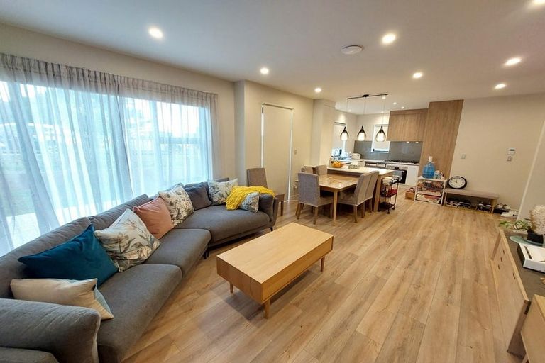 Photo of property in 54a Bleakhouse Road, Howick, Auckland, 2014