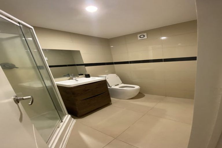 Photo of property in 86d Kelman Road, Kelston, Auckland, 0602