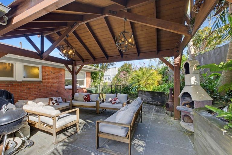 Photo of property in 2 Bickerstaffe Road, Maungaturoto, 0520