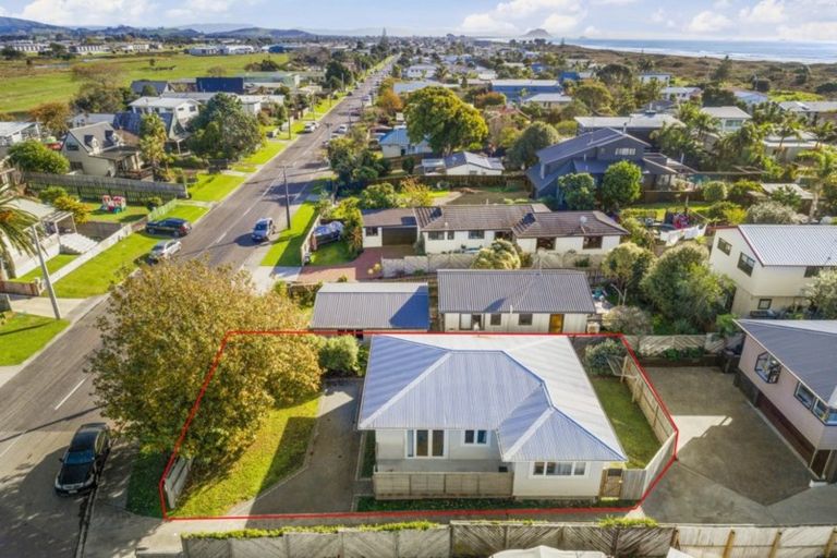 Photo of property in 117a Simpson Road, Papamoa Beach, Papamoa, 3118