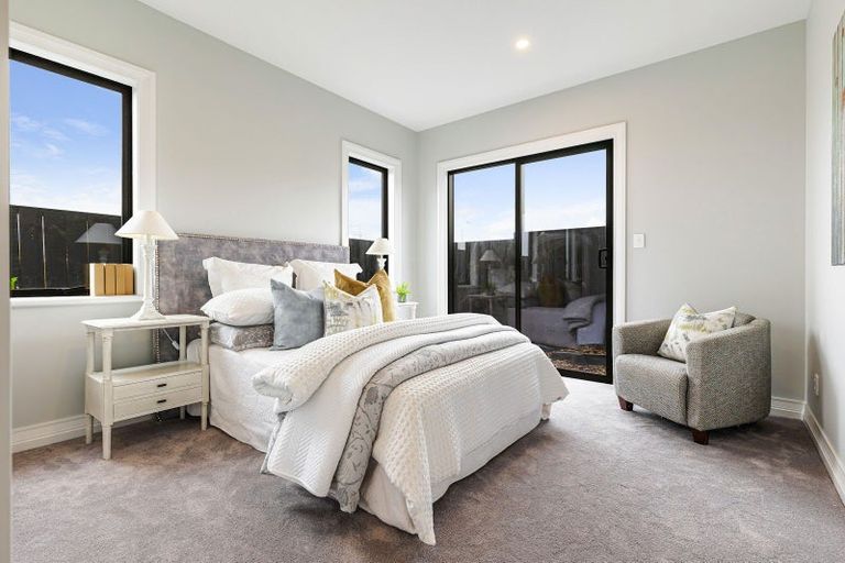 Photo of property in 17 Arawaru Avenue, Wainui, 0992