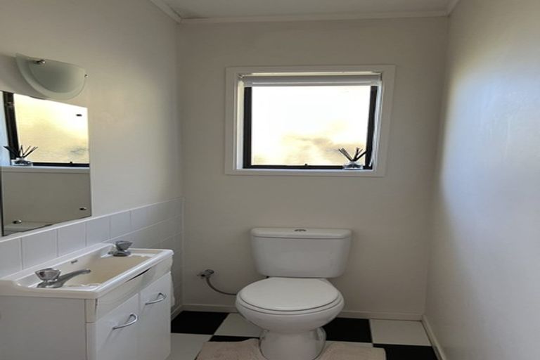 Photo of property in 55 Meadowvale Avenue, Forrest Hill, Auckland, 0620