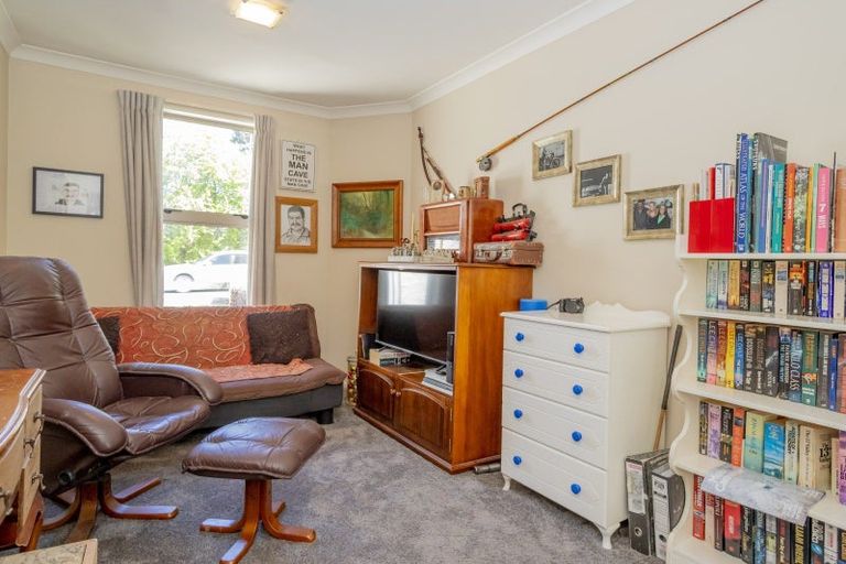 Photo of property in 11 Mcdonnell Road, Arrowtown, 9302