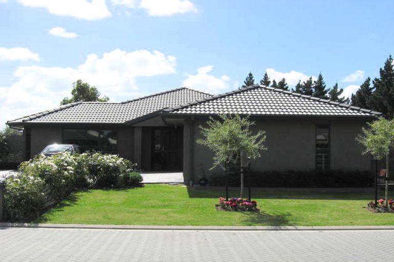 Photo of property in 19 Edwin Trent Drive, Prebbleton, 7604