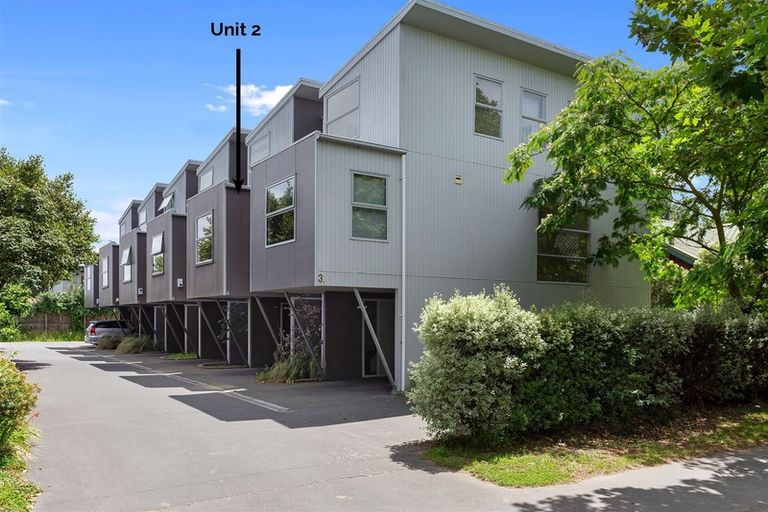 Photo of property in 2/3 Grove Road, Addington, Christchurch, 8024