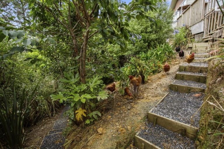 Photo of property in 19 Greenwich Grove, Stokes Valley, Lower Hutt, 5019