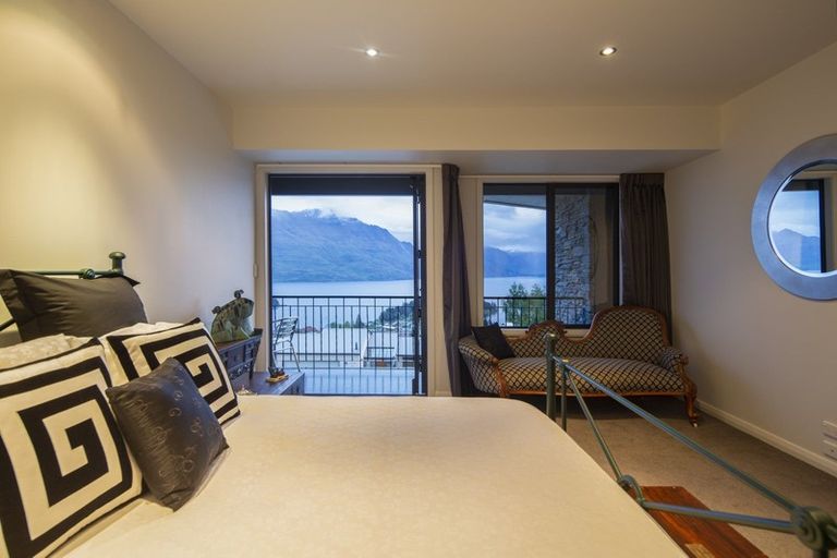 Photo of property in 37 Belfast Terrace, Queenstown, 9300