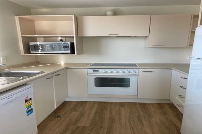 Photo of property in 4/21 Hewitts Road, Merivale, Christchurch, 8014