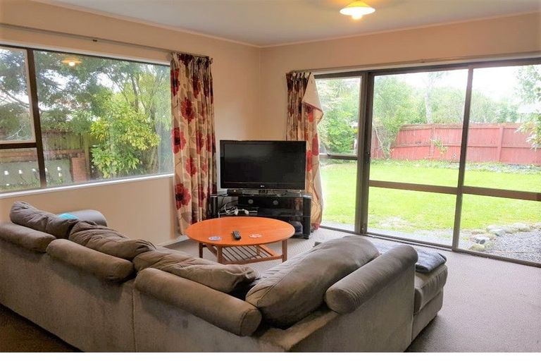 Photo of property in 1/2 Ararino Street, Trentham, Upper Hutt, 5018