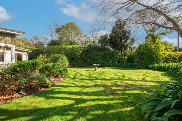 Photo of property in 20 Kohekohe Road, Waikanae, 5036