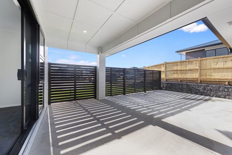 Photo of property in 1 James Elliot Way, Pokeno, 2402