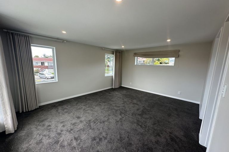 Photo of property in 5b Mander Place, Bucklands Beach, Auckland, 2012