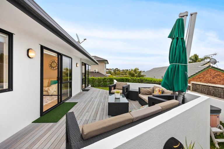 Photo of property in 47 Loloma Drive, Half Moon Bay, Auckland, 2012