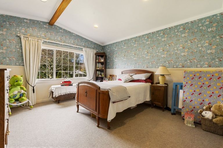 Photo of property in 28 Wharepaina Crescent, Springfield, Rotorua, 3015