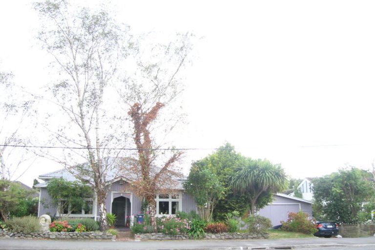 Photo of property in 37 Henry Street, Ebdentown, Upper Hutt, 5018