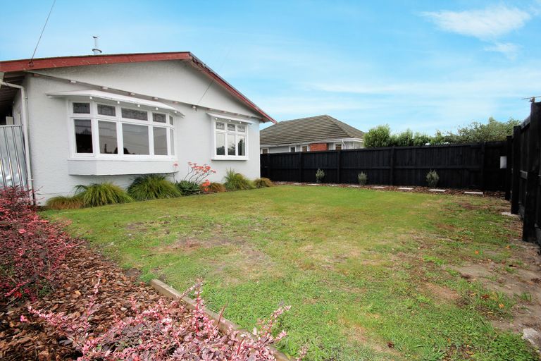 Photo of property in 1/45 Frankleigh Street, Somerfield, Christchurch, 8024
