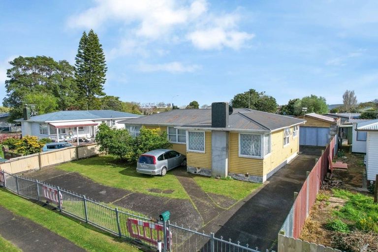 Photo of property in 4 Bettina Place, Manurewa, Auckland, 2102
