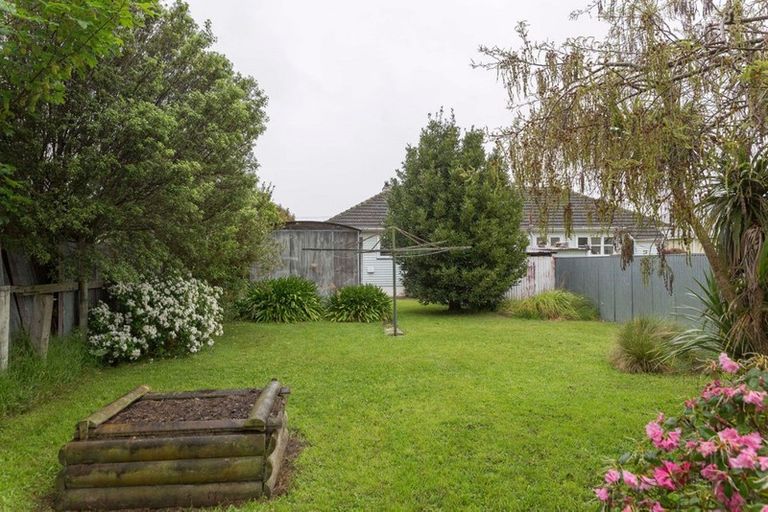 Photo of property in 62 Cole Street, Dannevirke, 4930