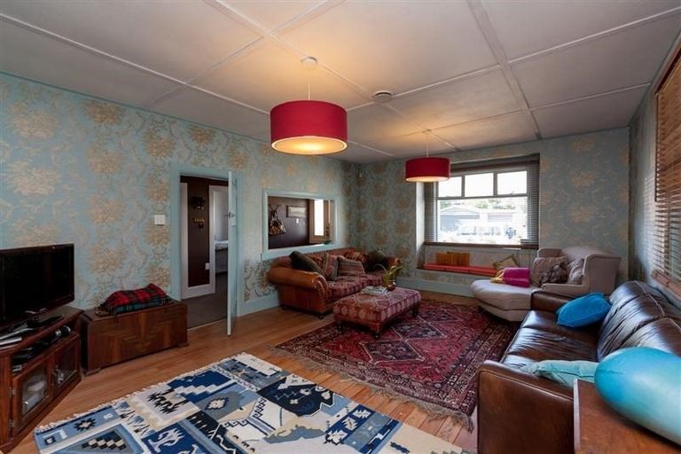 Photo of property in 21 Gilbert Street, New Plymouth, 4310