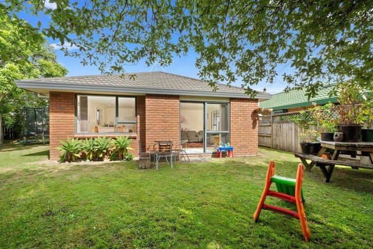 Photo of property in 19 Webb Place, Papamoa Beach, Papamoa, 3118
