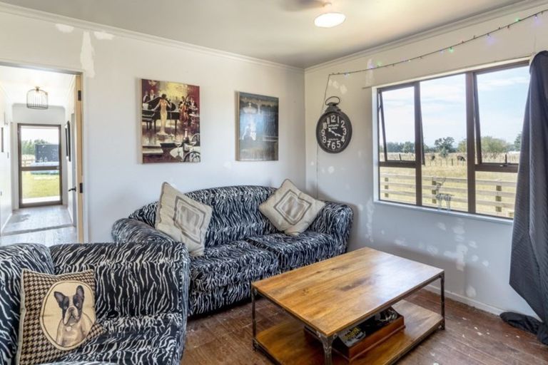 Photo of property in 90 Settlement Road, Morison Bush, Greytown, 5794