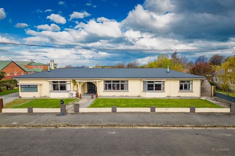 Photo of property in 63 Shearman Street, Waimate, 7924
