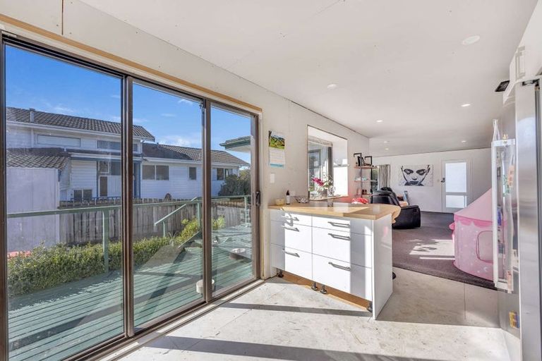 Photo of property in 4 Wisteria Grove, Maungaraki, Lower Hutt, 5010