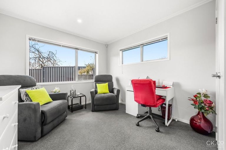 Photo of property in 23 Ashington Road, Silverstream, Upper Hutt, 5019