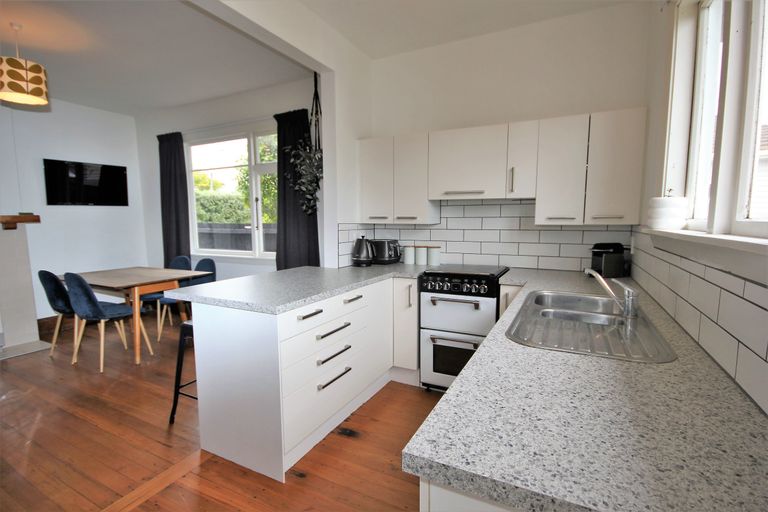 Photo of property in 1/45 Frankleigh Street, Somerfield, Christchurch, 8024