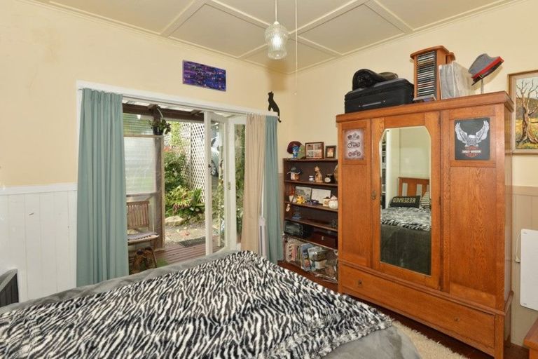 Photo of property in 2 Charles Street, Te Kamo, Whangarei, 0112