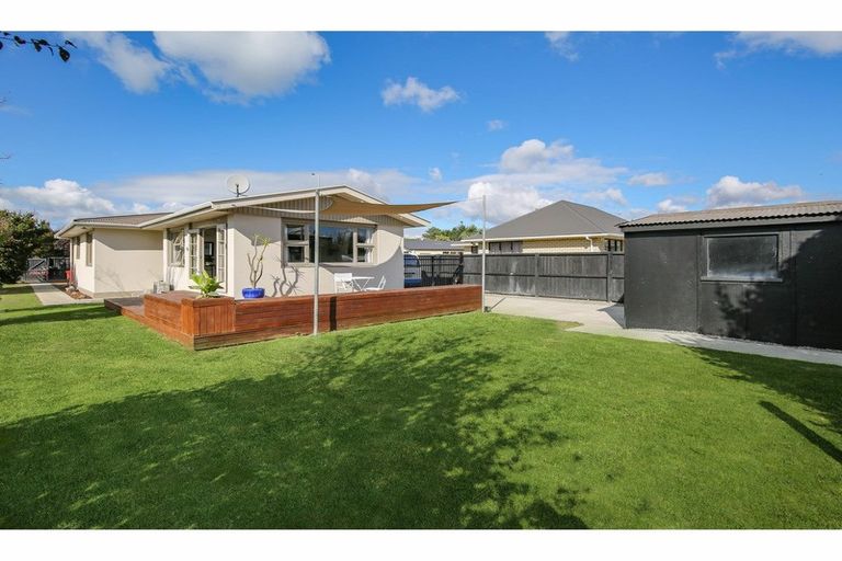 Photo of property in 100 Bridge Street, New Brighton, Christchurch, 8061