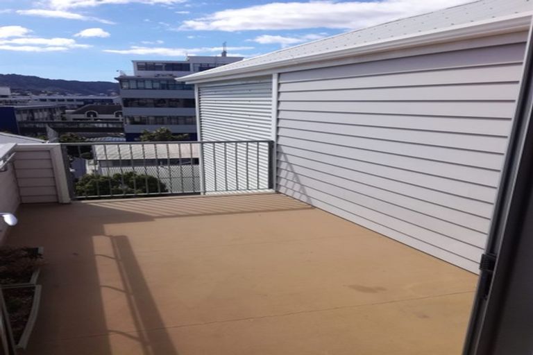 Photo of property in 8k Finlay Terrace, Mount Cook, Wellington, 6021