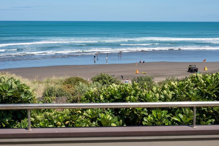 Photo of property in 23 Ocean View Road, Port Waikato, Tuakau, 2695