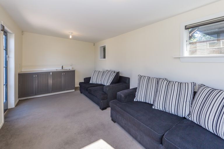 Photo of property in 69 Corson Avenue, Beckenham, Christchurch, 8023