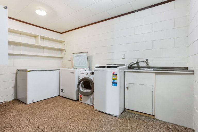 Photo of property in 101 Titiro Place, Onemana, Whangamata, 3691